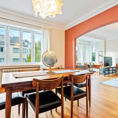 Cozy 1BR with Balcony and Workspace in Hollerich
