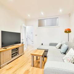 GuestReady - Contemporary home in Chiswick