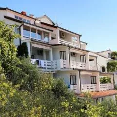 Apartments Ivo