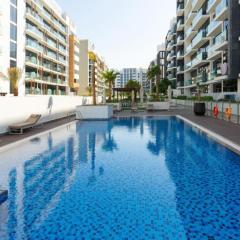 Trendy Azizi Riviera 1-Bed with Balcony Views
