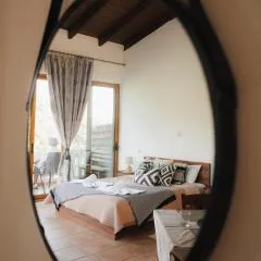 Lefteris Rooms
