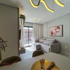 133 - Lindo apartamento na praia de Bombas