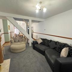 Bolton Terrace - 2 Bedrooms - Sleeps 4