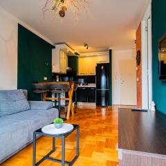 Flexible SelfCheckIns 114 - Zagreb - Bedroom - Loggia