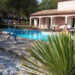 Le Mas Victoria - Chambres d'hôtes avec table d'hôtes-Parking privé ferme