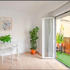 PISO CON GARAJE GRATIS EN EL CENTRO DE GRANADA.