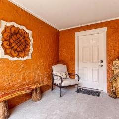 Downtown Gatlinburg Prime location walk everywhere in Gatlinburg3Bed3Bath Sleeps 8