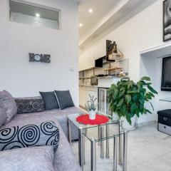 B&B Apartments Coli apartments Ema & Antigona self check on the ground floor