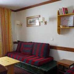 Appart 3 pièces, balcon, parking, animaux admis, ski aux pieds - FR-1-351-56