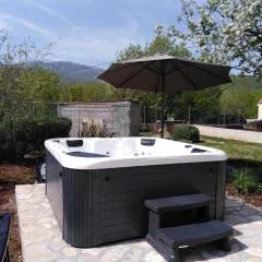 House Tamy - with jacuzzi