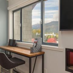 Black Tusk - Top Floor, Best Location, Mtn Views