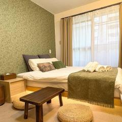 Campass303 1 minute from subway no elevator city center Freewifi