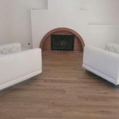 3BR & Loft near Palmdale Hospital