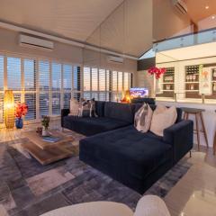 Penthouse with a view to die for!