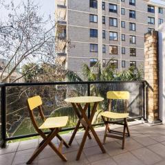 Homely-bright, air con, car spc