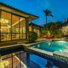 Villa Elysium Fields - Rustic Meets Industrial Chic Design