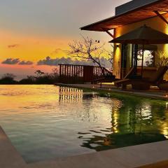 Villa Chris - Stunning 4BR with Ocean & Sunset View