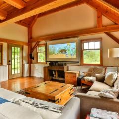 Private Woodland Retreat with Cedar Hot Tub & Mt View