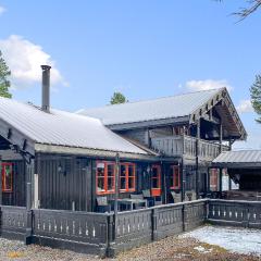4 Bedroom Gorgeous Home In Bjorli