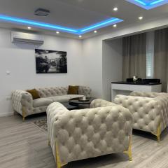 Mo- Luxury Apartment