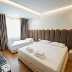 2 Steps from city center apt 3 2