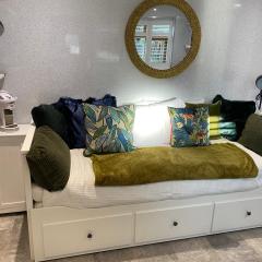 Oakwood Cabin Retreat in Bexleyheath