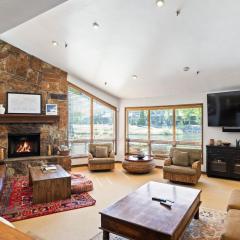 Luxury Retreat 3 min to Deer Valley, Ski Nearby! Gourmet Kitchen, Cozy Fireplace, Sleeps 10