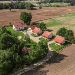 Ostoja Lemany - domki na Kaszubach, sauna, balia-jacuzzi, plac zabaw, tyrolka , dwa boiska, miejsce na ognisko, grill gazowy