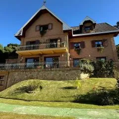 Mansão dos Alpes em Campos do Jordão
