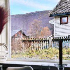 Koselig og sentralt blant lokalbefolkningen - Netflix - parkering