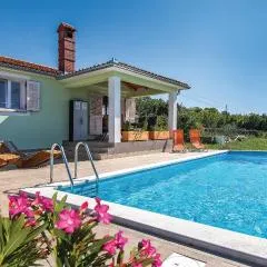 Awesome Home In Koromacno With Wifi