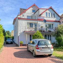 2 Bedroom Stunning Apartment In Mielno