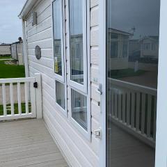 Privately Owned 2-bedroom Caravan at Camber Sands, 1 sofa bed, Private Parking, NO SMOKING NO PETS