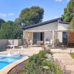 3 Bedroom Pet Friendly Home In Partanna