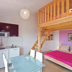 1 Bedroom Lovely Apartment In Pula