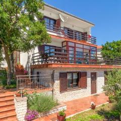 Amazing Apartment In Novi Vinodolski