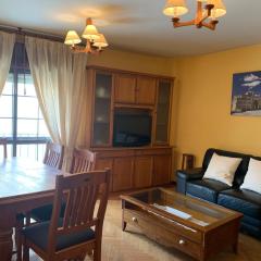 Junto a la Catedral, con parking privado gratis