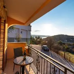 Cozy Apartment In Modric With Wifi