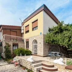 Lovely Home In Maslenica - Jasenice