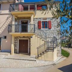 Lovely Apartment In Porec With Wifi