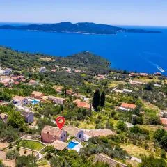 Beautiful Home In Trsteno With Wifi