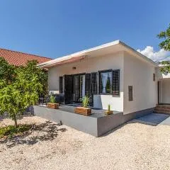 2 Bedroom Awesome Home In Seline