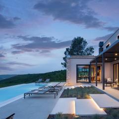 Villa Pine Tree