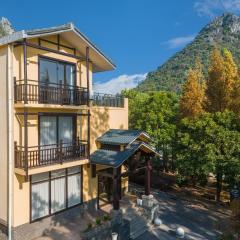 Guilin Camphor Country House Free pick-up service at train station for two nights