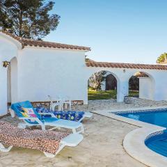 3 Bedroom Gorgeous Home In Miami Platja