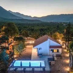 2 Bedroom Nice Home In Rascane