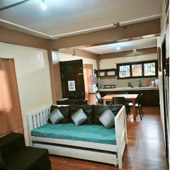 15-20Pax 9 Beds BisGroot Baguio Transient House
