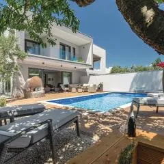 Cozy Home In Cervar With Sauna