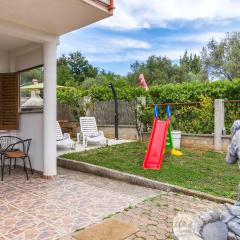 Stunning Apartment In Marcana