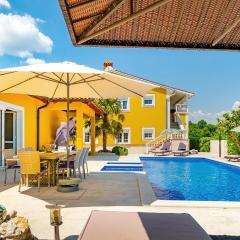 Beautiful Apartment In Labin With Wifi